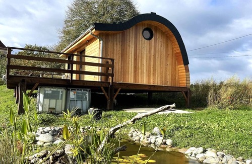 Salles-Mongiscard Cabin | Cabane La Pocquita, a wooden cocoon to reconnect with nature.