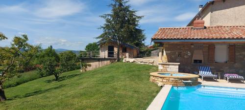 Chasselay Ski Chalet | Cabane Wood & Spa