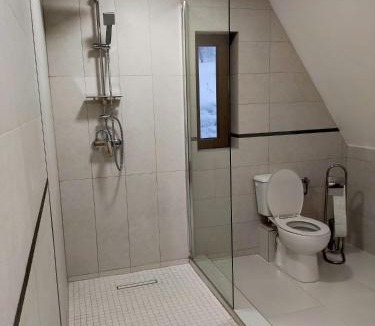 Sisesti Cabin | Cabanele A-nuc-A