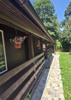 Dubova Cabin | Cabanele din padure