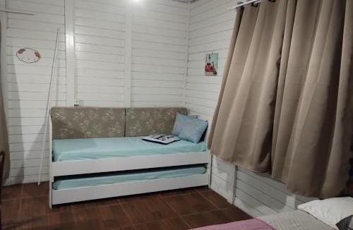 Praia do Rosa Ski Chalet | Cabano rosa sul