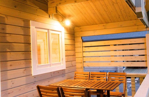 Kita Karuizawa RV Rental | Cabanon mignon Cottage style bedding towels a/Agatsuma County Gunma