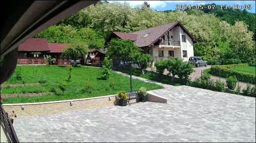 Gura Suhasului Ski Chalet | Cabanuta de sub deal