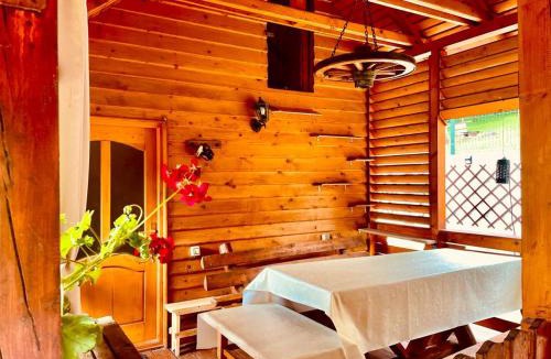 Gura Suhasului Ski Chalet | Cabanuta de sub deal