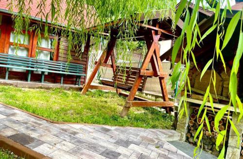 Gura Suhasului Ski Chalet | Cabanuta de sub deal