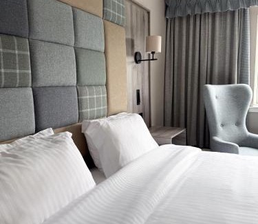 Stornoway Hotel | Cabarfeidh Hotel