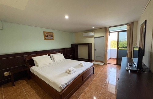 Photharam Hotel | Cabbages & Condoms Hotel Ratchaburi