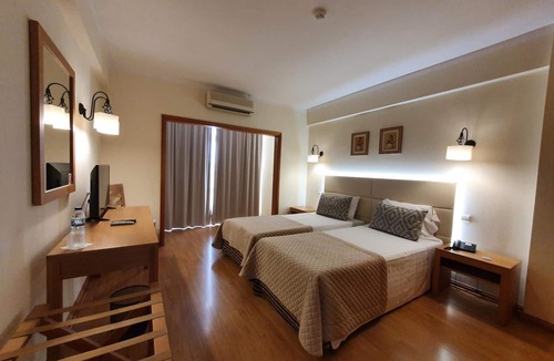 Arcos Hotel | Cabecinho