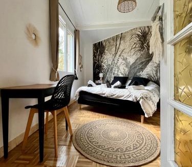 Thoire-sur-Dinan House | Cabercé Thoiré