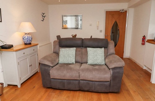 Tweedmouth Cottage | Cabin ∙ 1 bedroom ∙ 2 guests