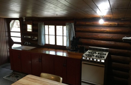 Deer River Cabin | Cabin #1 (Whitetail) Beautiful log cabin situated right on the lake!