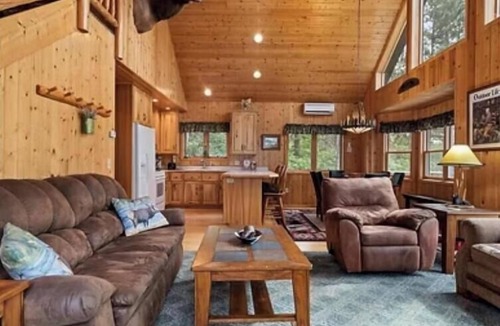 Pine River Cabin | Cabin 14 at Heath's Resort