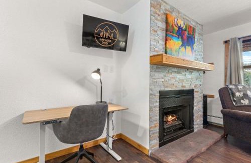 Estes Park Apartment | Cabin 19- King Studio Gorgeous views Hotel Style