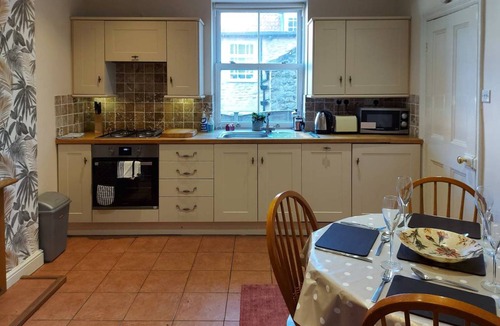 Thornton Dale Cottage | Cabin ∙ 2 bedrooms ∙ 4 guests