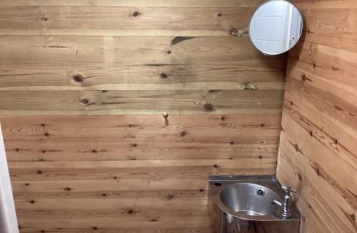 Fairseat Bed & Breakfast | Cabin 4
