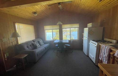 Ely Cabin | Cabin 5 "Dockside" 1 BR, 2 pp, lakefront, access to boats!
