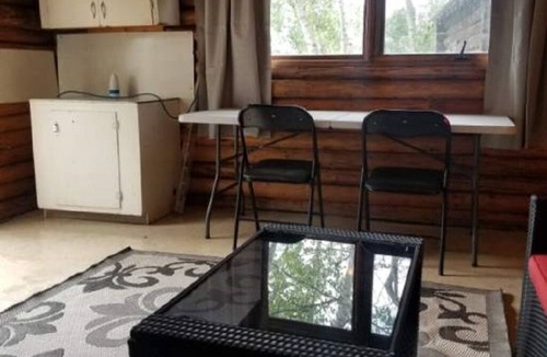 Big River Cabin | Cabin #7 - Rustic Cabin at Delaronde Resort