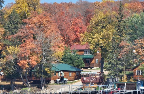 Deer River Apartment | Cabin 9 - Cozy private studio cabin on the lakeshore