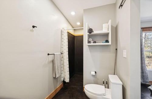 Lewis County House | Cabin 9