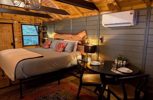 Laurel Ridge House | Cabin Above the Clouds Near Black Mountain, North Carolina