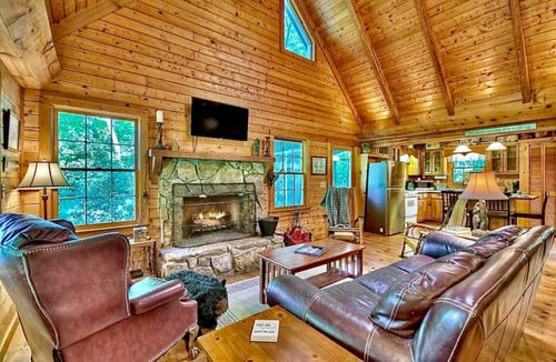 Blue Ridge Cabin | Cabin between 2 creeks on 20+ private acres & pond