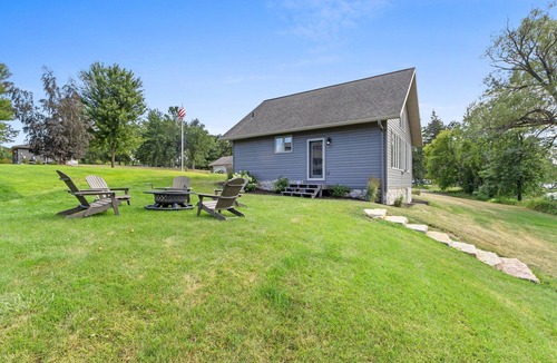 Crivitz Cabin | Cabin Getaway on Lake Noquebay