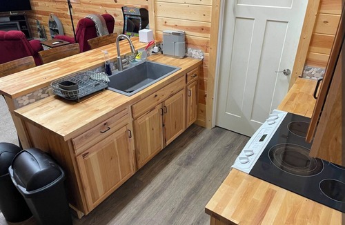Johnson County House | Cabin Getaway