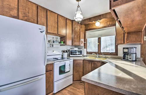 Akeley Cabin | Cabin Getaway w/Private Dock, Walk to Trail!