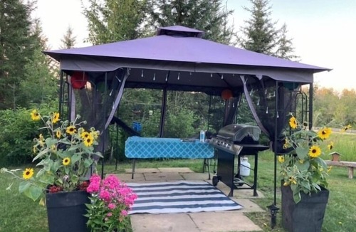 Griesbach Cabin | Cabin mins to Edmonton, St Albert. Pet friendly! Monthly winter rates available