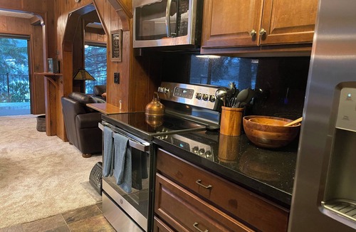 Woodinville Cabin | Cabin on Cottage Lake with canoes, kayaks and paddleboards - 20 min from Seattle