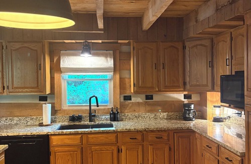 Pierceville Cabin | Cabin on Versailles State Park Lake