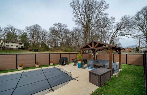 Bristol Cabin | Cabin Retreat w/Pool in Bristol