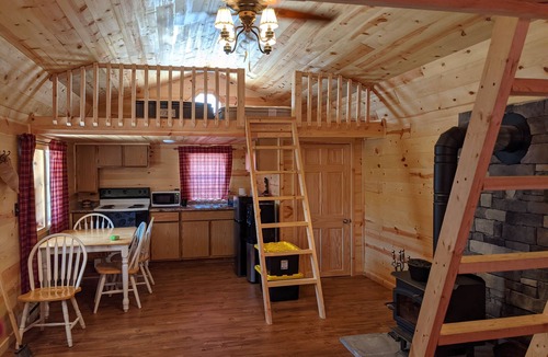 Millfield Cabin | Cabin surrounded by Wayne National Forest and the Baileys Trail System