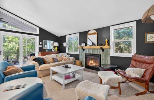 Sleepy Hollow House | Cabin w fire pit & grill near Devils Nose Trail