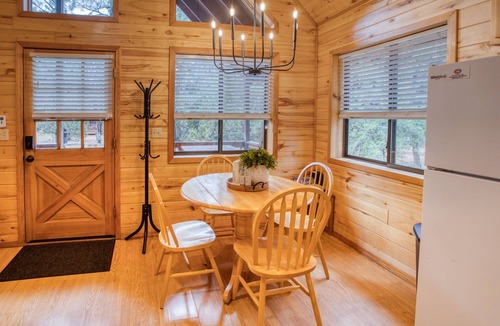 Heber Cabin | Cabin w/loft, private hot tub, and star-gazing deck! Sleeps 6!