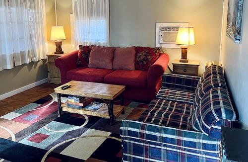 Sharpsburg Cabin | Cabin with firepit,close to great hiking trails,7 min to the lake. Pet- Friendly
