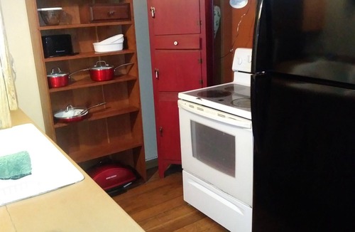 Farmers Retreat Cabin | Cabin with Hot Tub, Creation Museum, State Parks, Historic River Towns