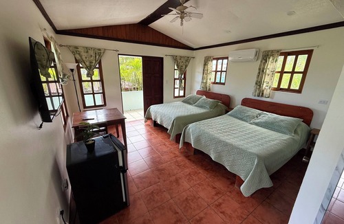 Playa Hermosa Hotel | Cabinas Brisa Del Mar