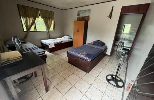 Bratsi Hotel | Cabinas El Mango