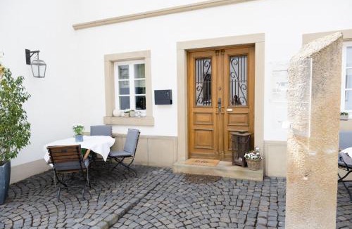 Trittenheim Bed & Breakfast | Cabinett 1876
