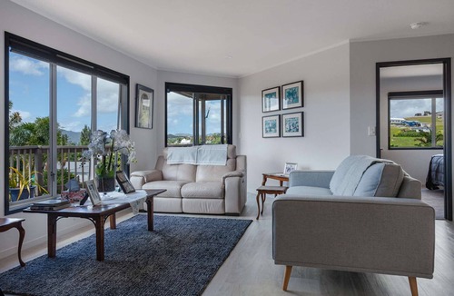 Cable Bay House | Cable Bay Serenity