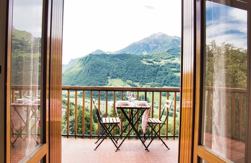 Barzio Apartment | Cableway to heaven - Studio Apartment, Sleeps 3