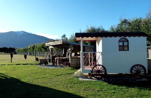 Kaikoura House | Caboose Accommodation with Stunning Views of Mount Fyffe in Kaikoura, New Zealand