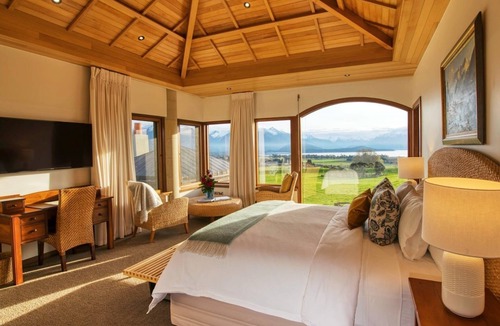 Manapouri Cabin | Cabot Lodge