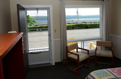 Baddeck Hotel | Cabot Trail Motel