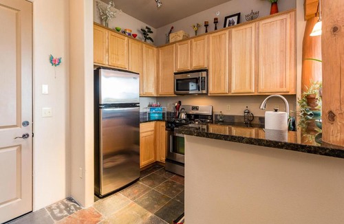 Southside Apartment | Cactus Flower
