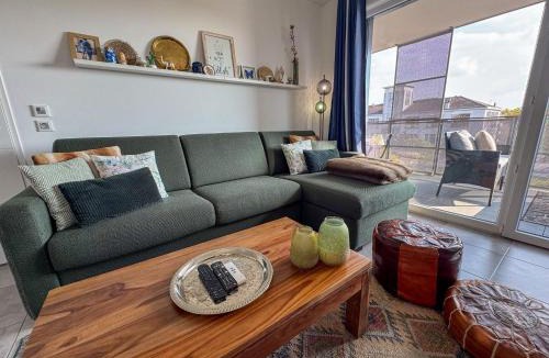 Decines-Charpieu Apartment | Cactus Groupama Stadium-LDLC Arena-Eurexpo