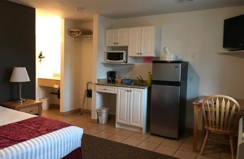 Oliver Hotel | Cactus Tree Inn