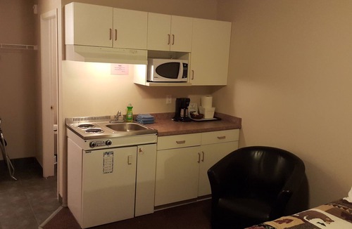Oliver Hotel | Cactus Tree Inn
