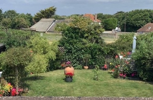 Selsey Cottage | Caedwalla House, Selsey - an annexe that sleeps 4 guests in 2 bedrooms